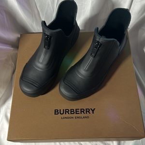 Burberry Flinton Black Rubber Ankle Rain Boot